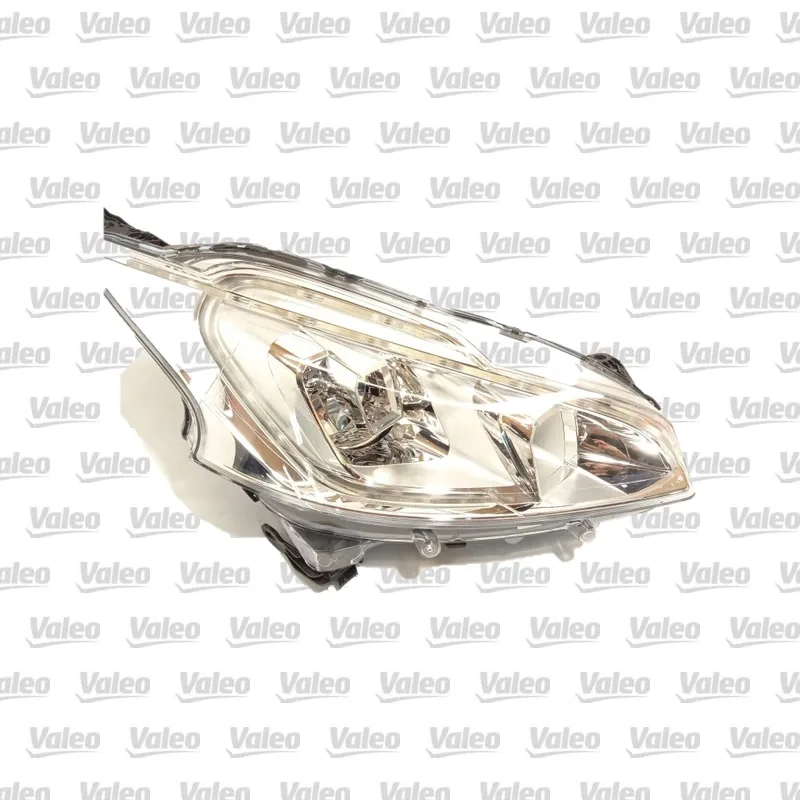 Peugeot 208 1.6 Far Sağ – VALEO 045161