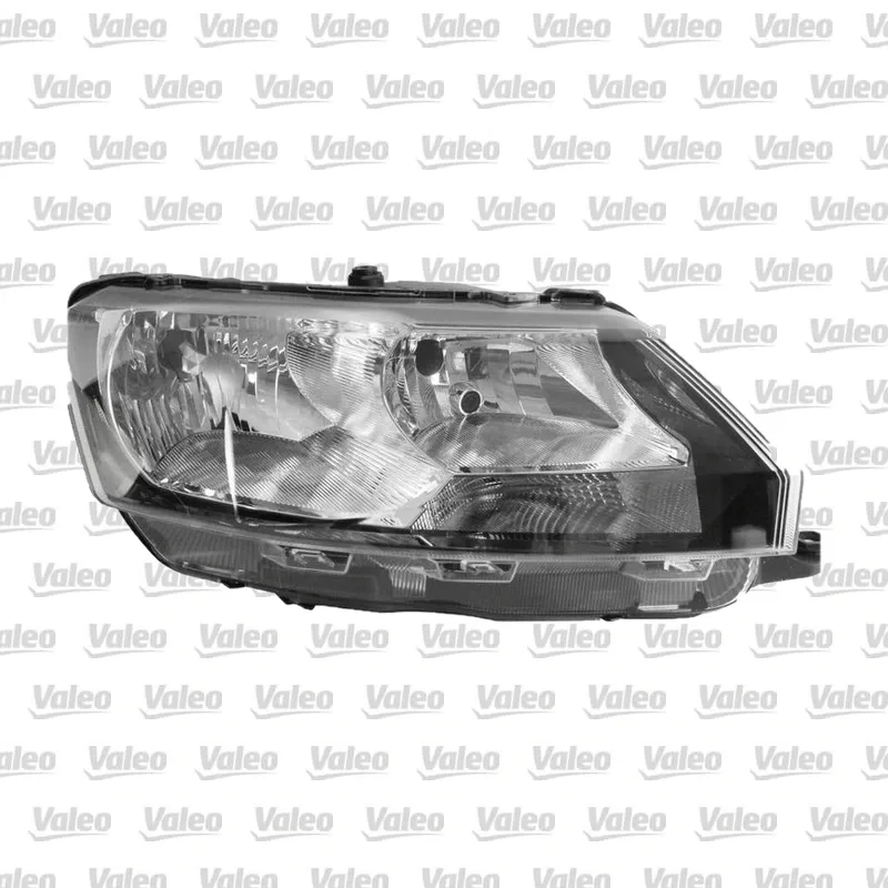 Far Lambası Sağ VALEO 44894 – Skoda Rapid
