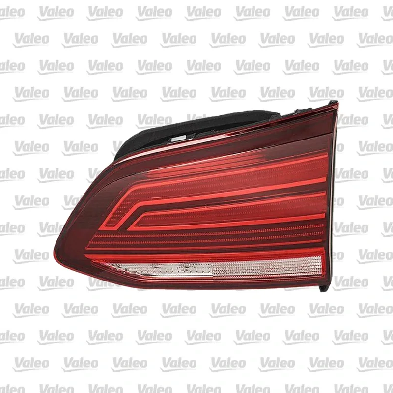 Stop Lambası Sağ VALEO 047200 – Volkswagen Golf