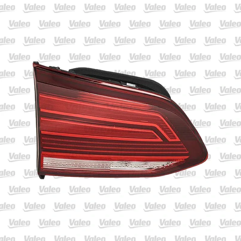 Stop Lambası Sol VALEO 047199 – Volkswagen Golf