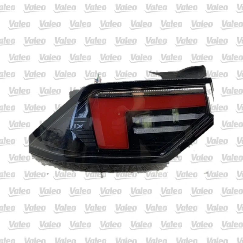 Stop Lambası Dış Sol VALEO 048757 – Opel Astra 1.2 / 1.5 Turbo