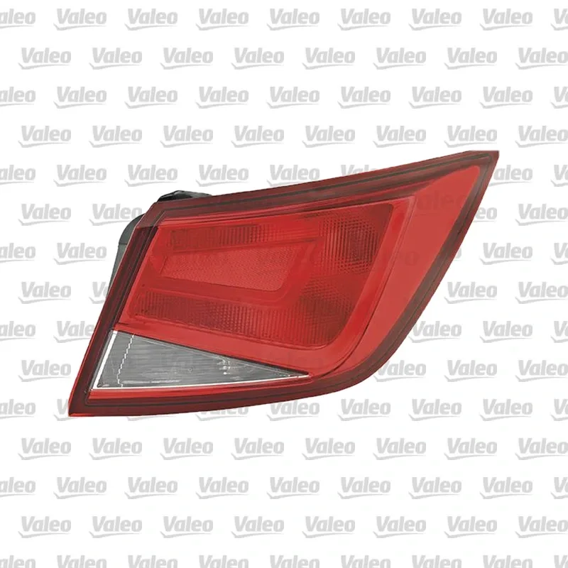 Stop Lambası Sağ VALEO 045323 – Seat Leon