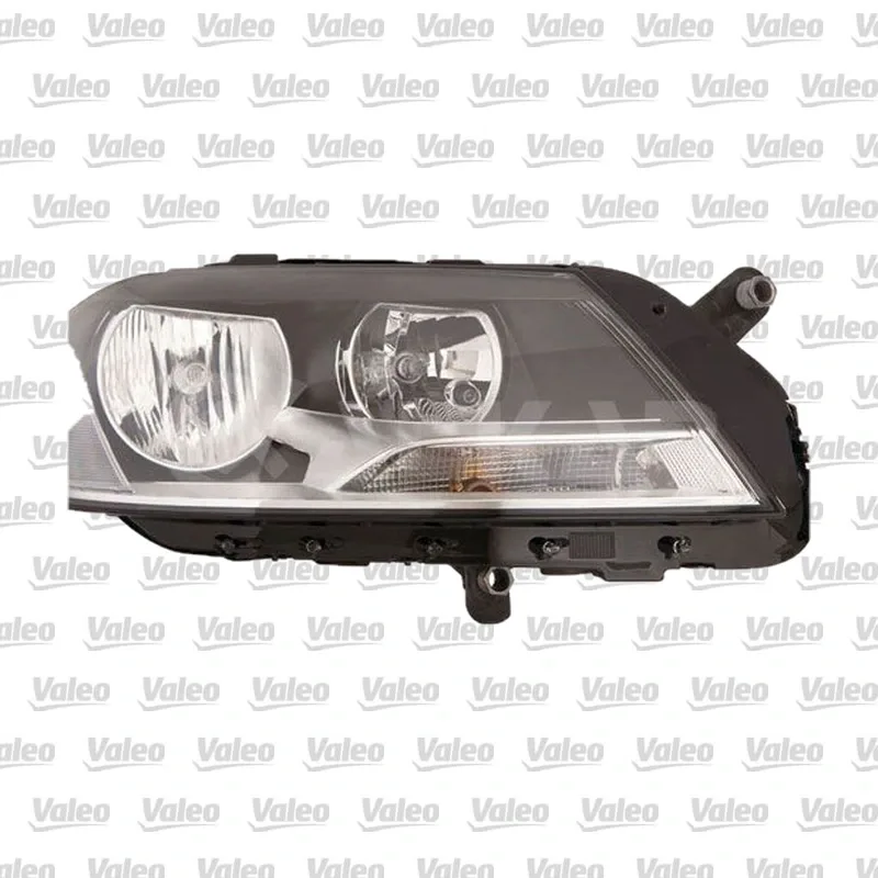 Far Lambası Sağ VALEO 44502 – Volkswagen Passat